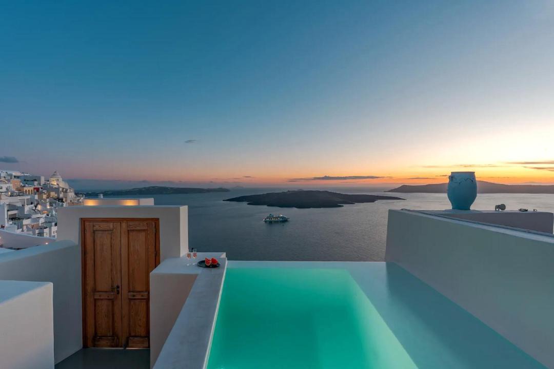 Photo of Outdoor in Fira
