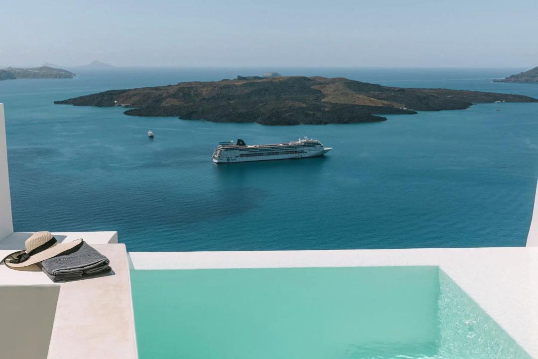 Photo of Others in Fira