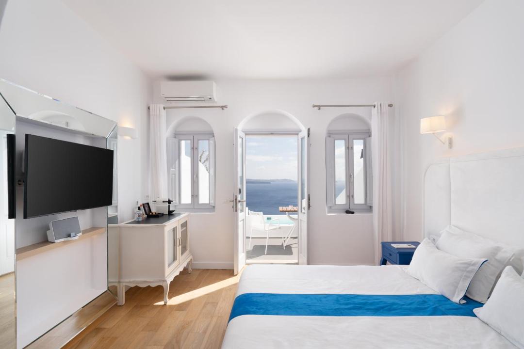 Photo of Others in Oia