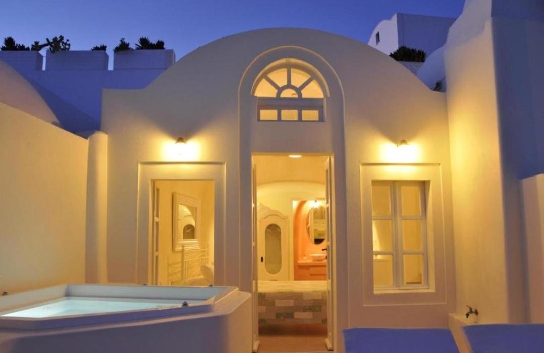 Photo of Others in Oia