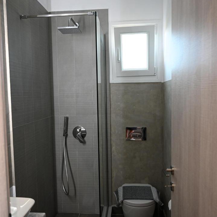 Photo of Bathroom in Mourteri