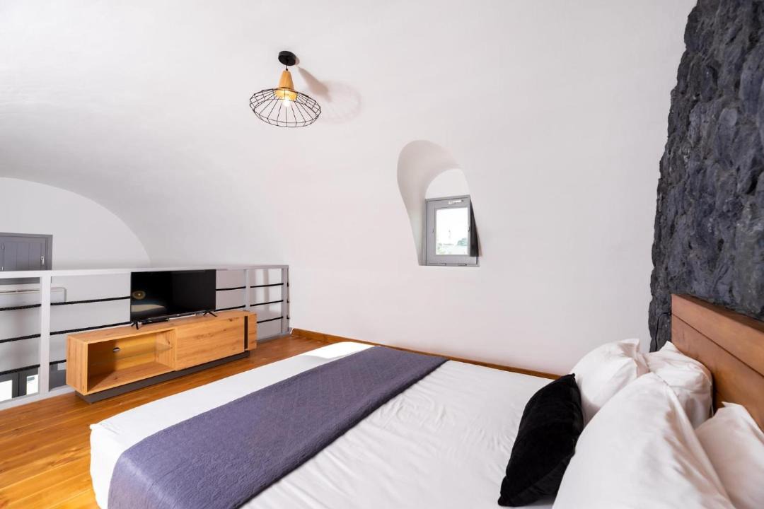 Photo of Bedroom in Perissa