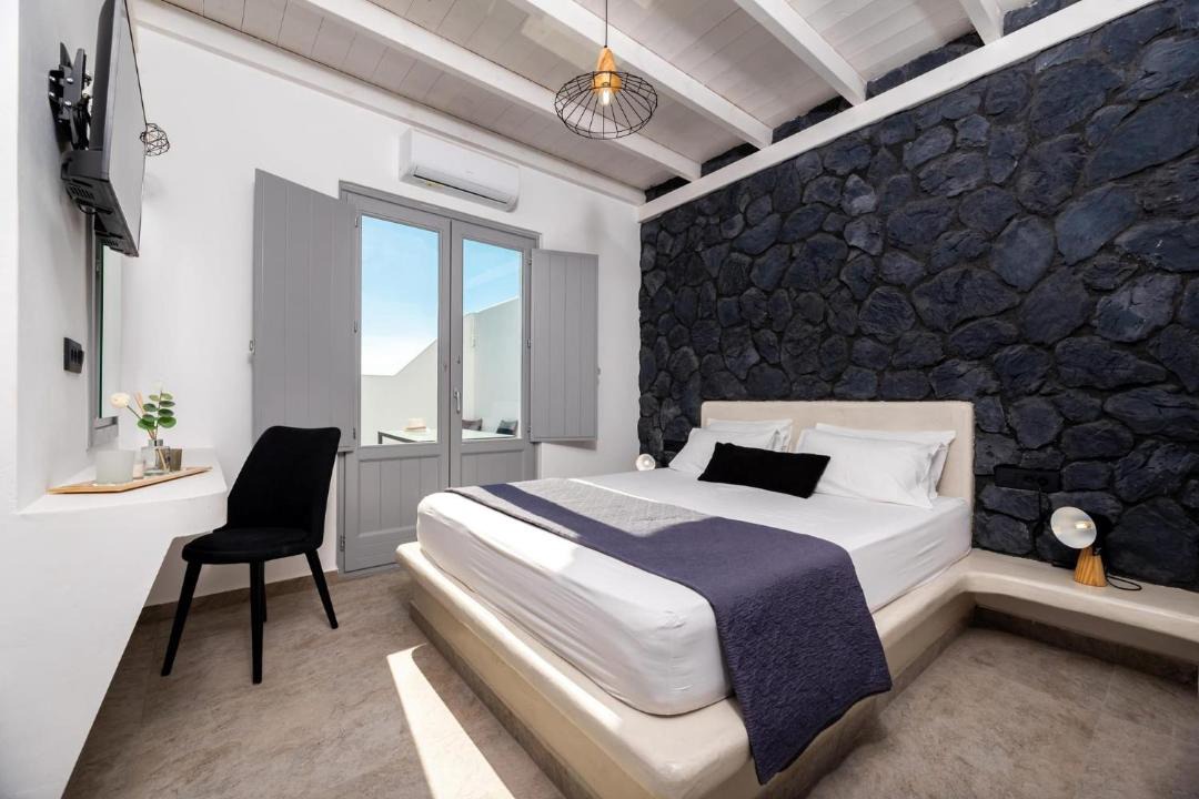 Photo of Bedroom in Perissa