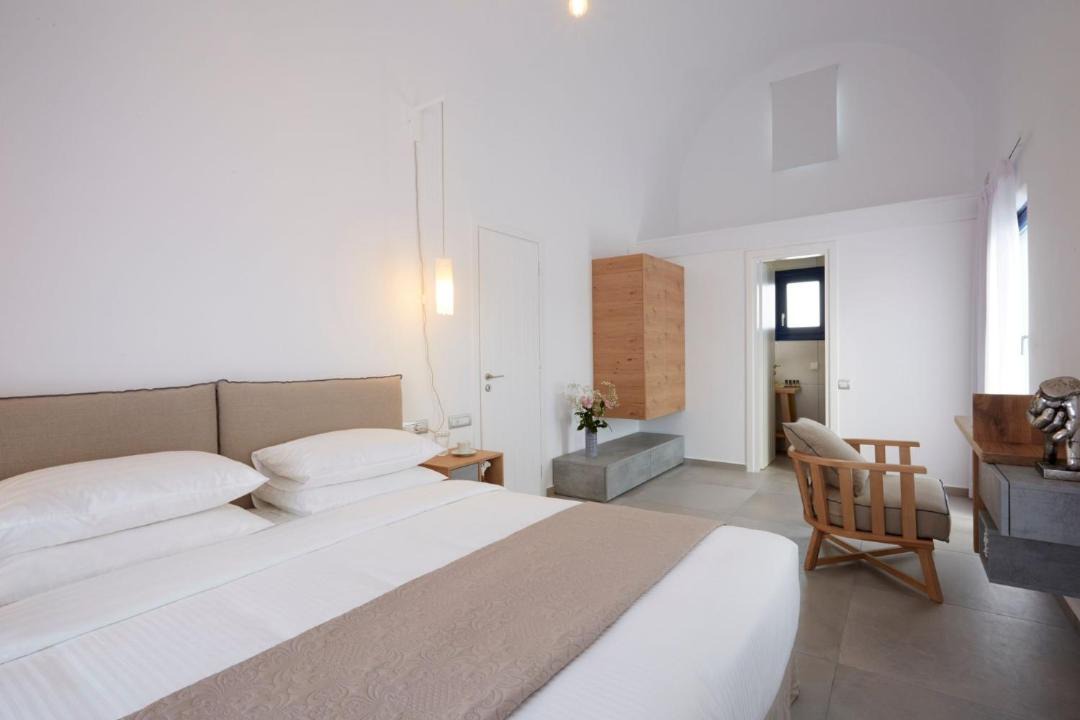 Photo of Bedroom in Exo Gialos