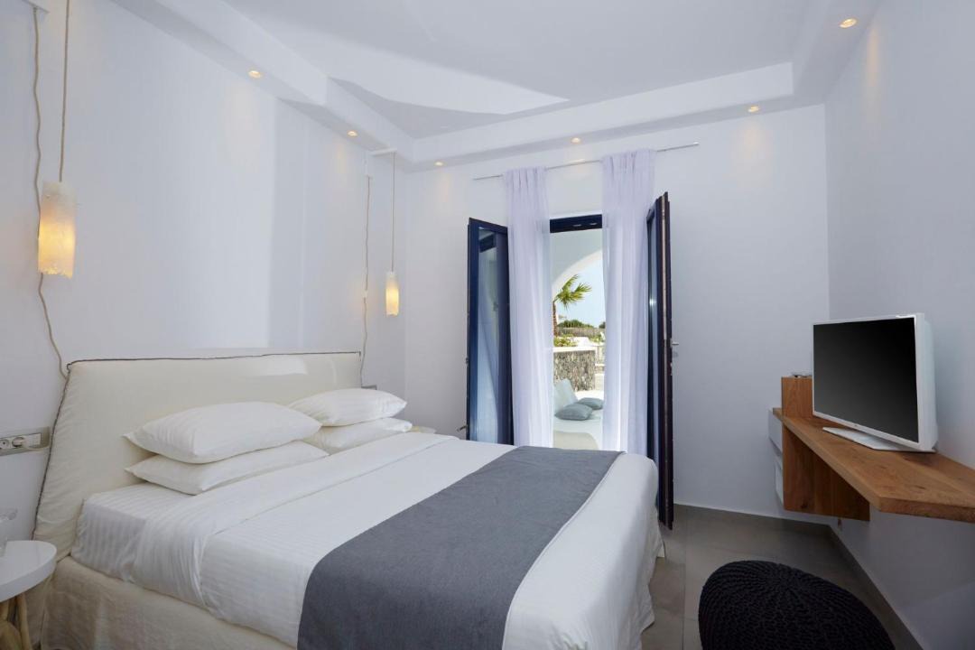 Photo of Bedroom in Exo Gialos