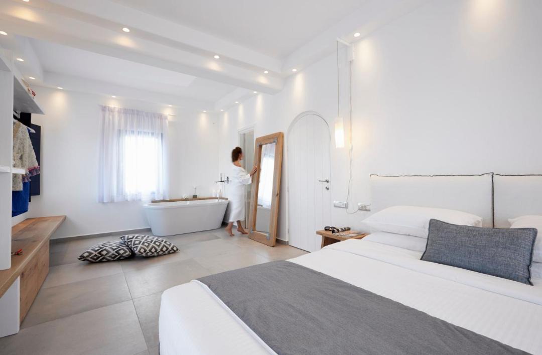 Photo of Bedroom in Exo Gialos