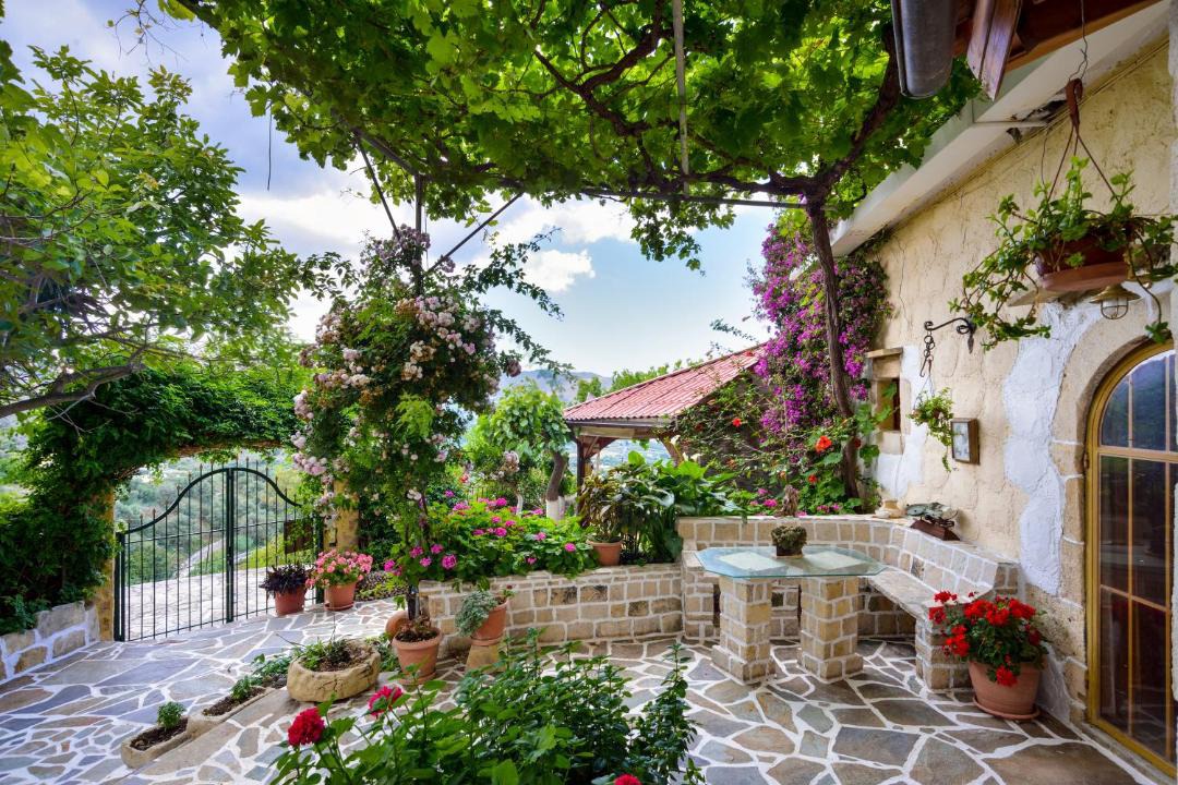 Photo of Patio Balcony in Mathes