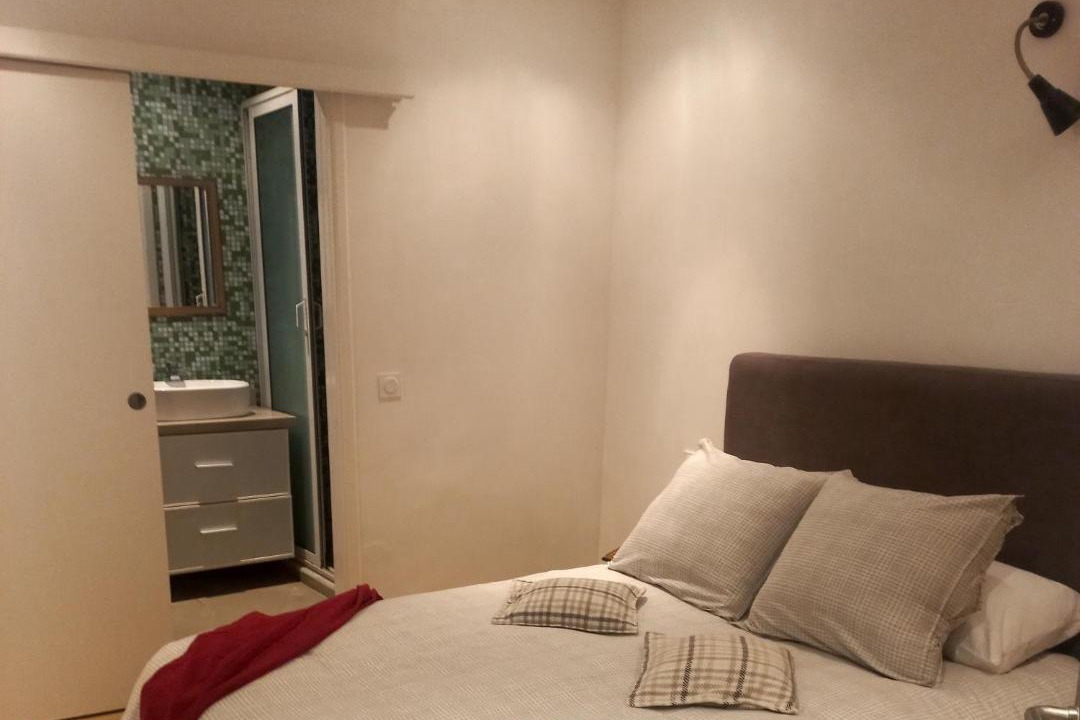 Photo of Bedroom in Saada