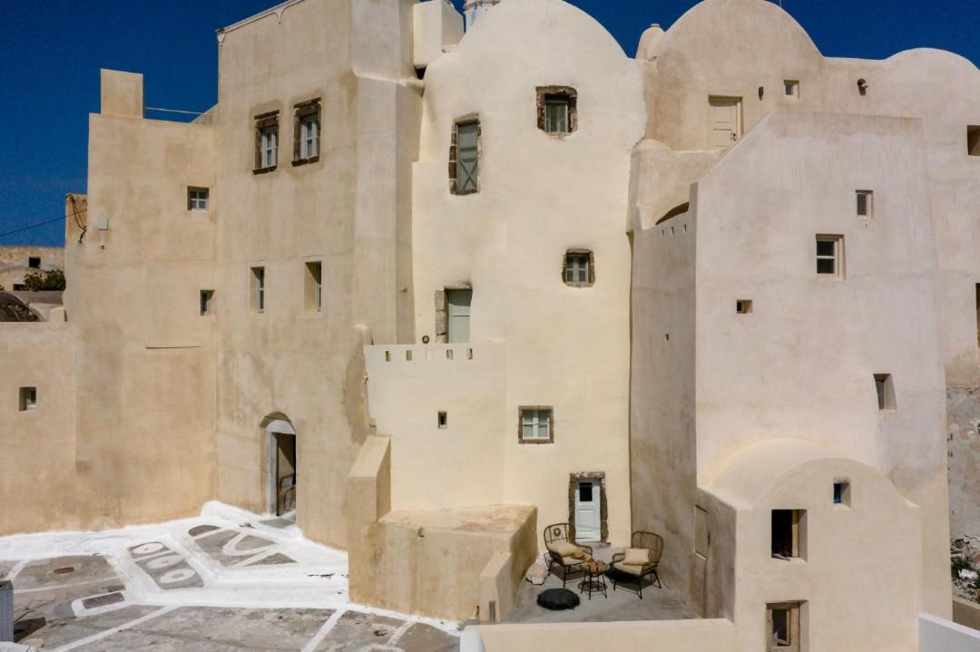 Photo of Buildings in Emporio