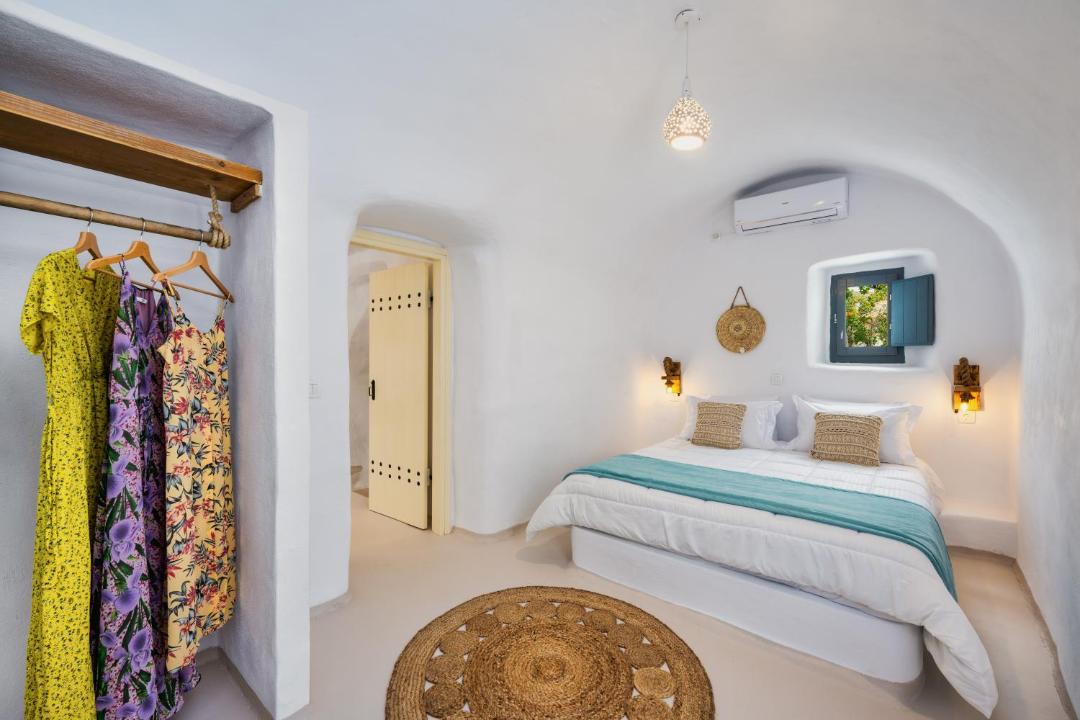 Photo of Bedroom in Messaria
