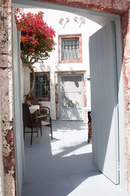 Photo of Others in Fira