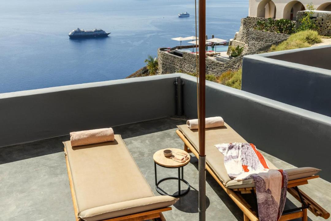 Photo of Others in Fira