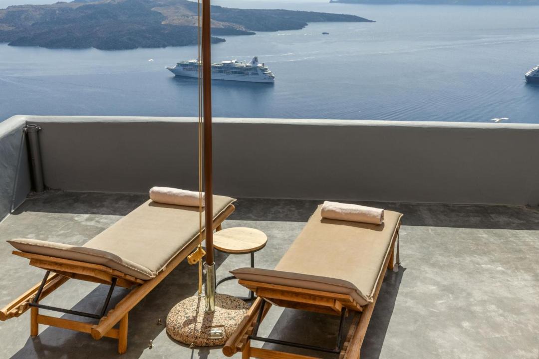 Photo of Others in Fira