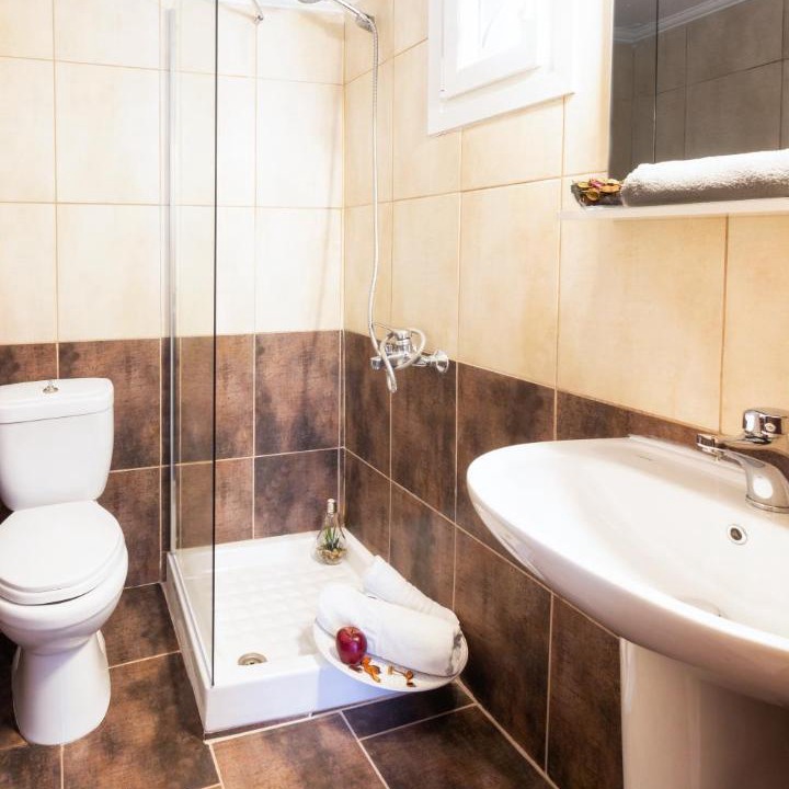 Photo of Bathroom in Polichrono