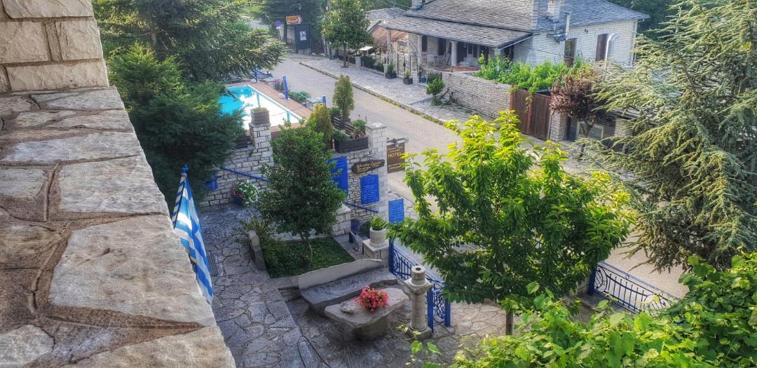 Photo of Others in Monodendri