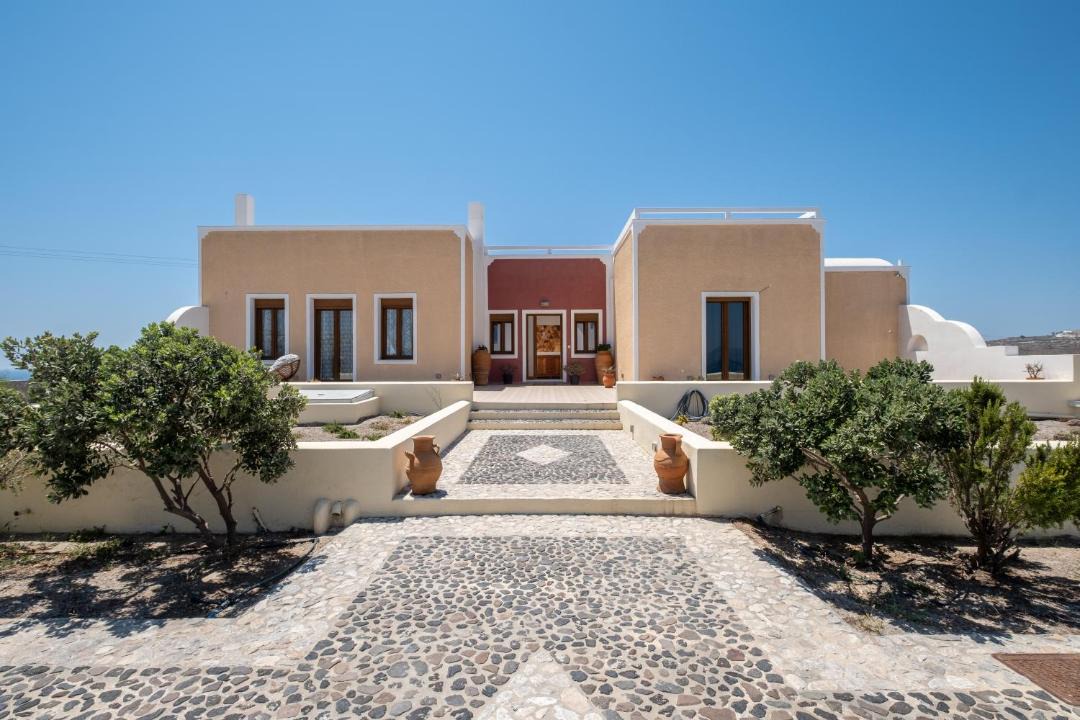 Photo of Buildings in Akrotiri