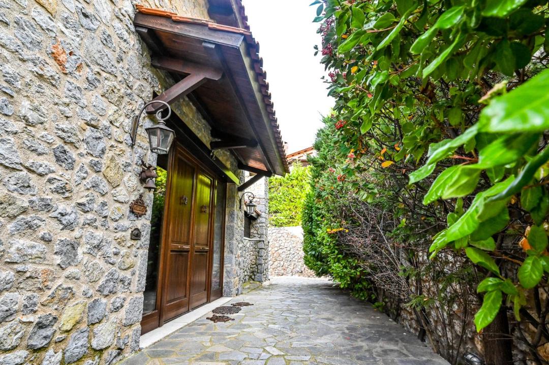 Photo of Others in Arachova
