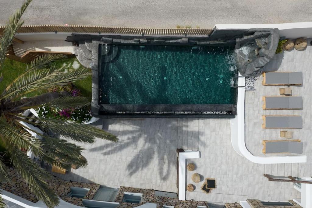 Photo of Patio Balcony in Karterados