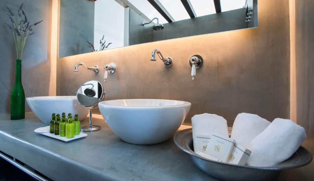 Photo of Bathroom in Imerovigli