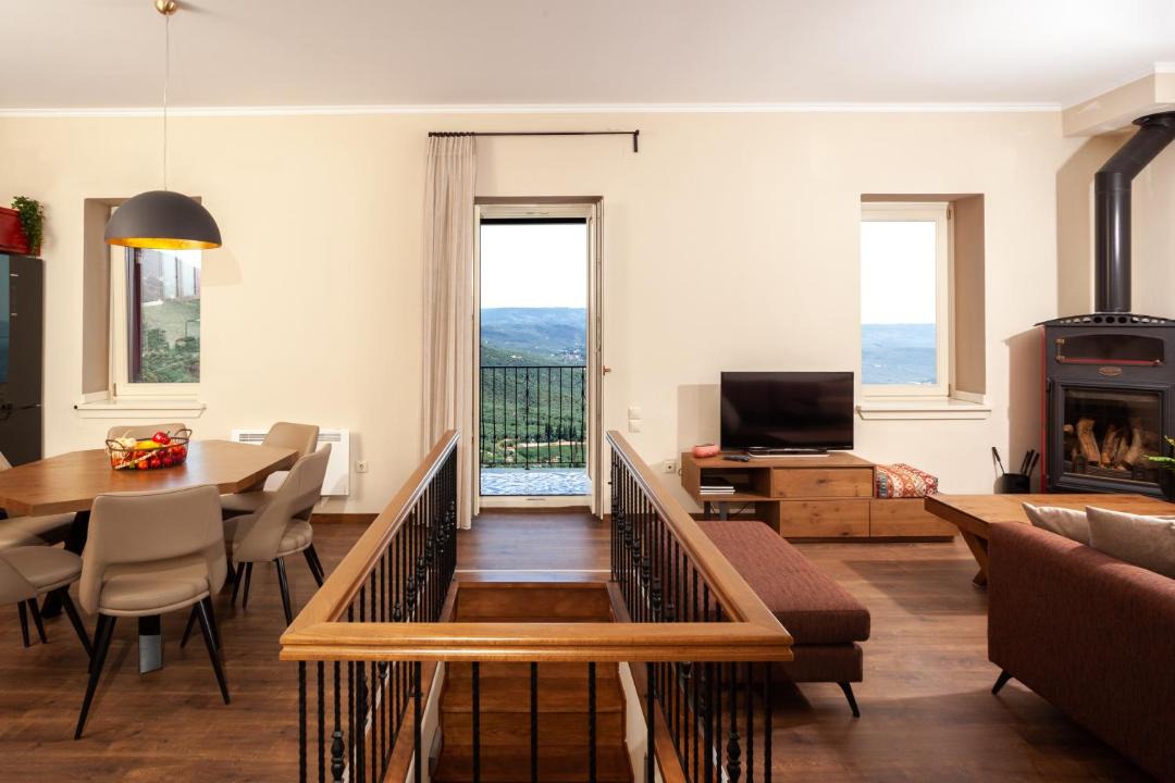 Photo of Livingroom in South Pelion