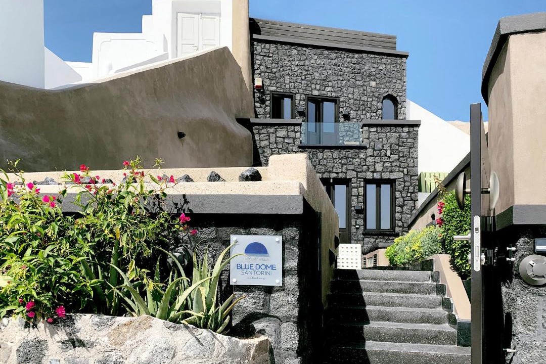Photo of Buildings in Imerovigli
