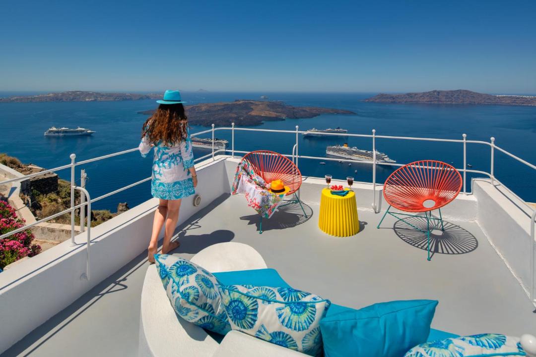 Photo of Others in Fira