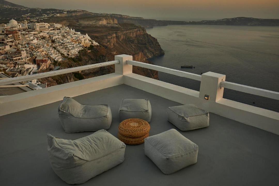 Photo of Others in Fira