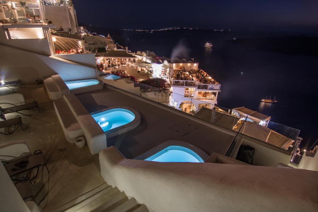 Photo of Others in Fira