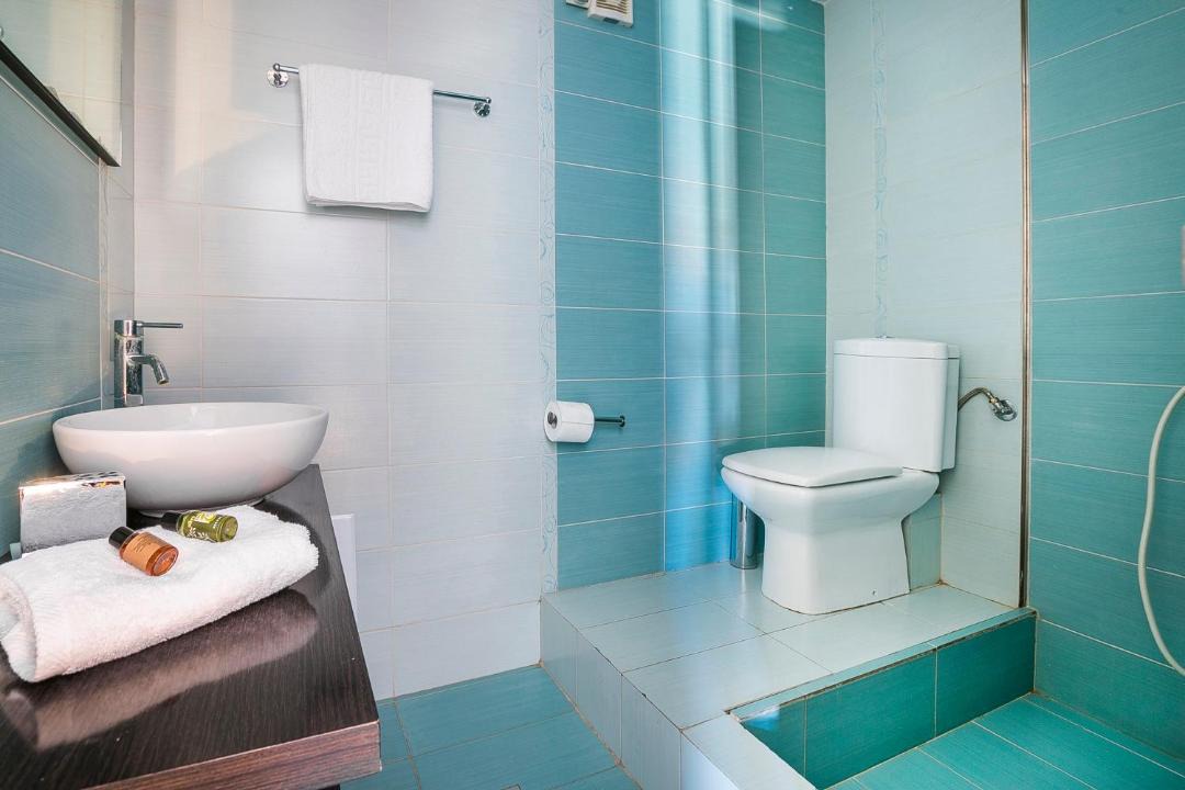 Photo of Bathroom in Fiskardo