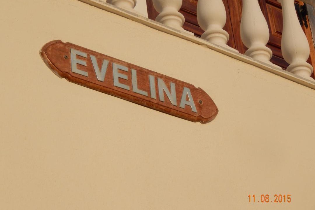 Photo of Others in Perissa