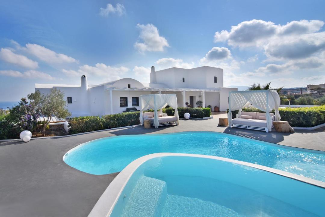 Photo of Outdoor in Fira