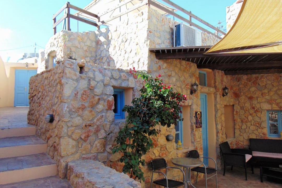 Photo of Buildings in Karterados