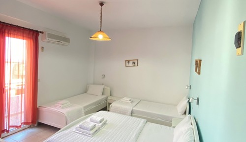 Quadruple Room, Balcony, Partial Sea View