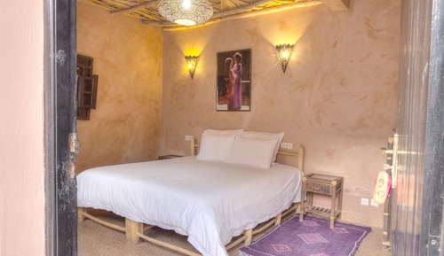 Standard Double Room, Ensuite, Pool View