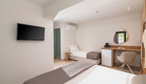 Superior Triple Room, Mountain View