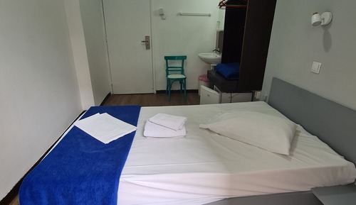 Standard Single Room, Shared Bathroom