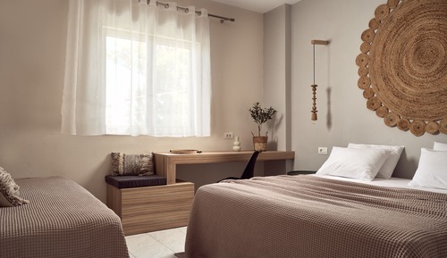 Economy Triple Room