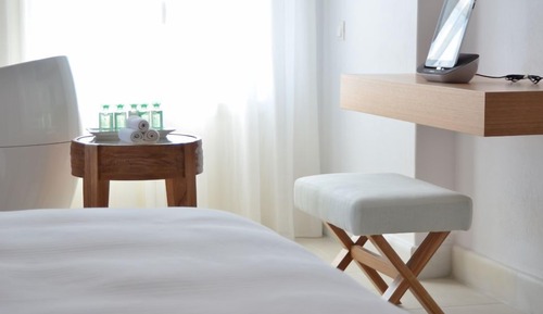 Executive Suite, Sea View