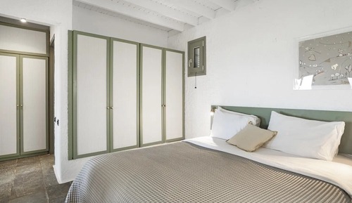 One Bedroom Bungalow Partial Sea View