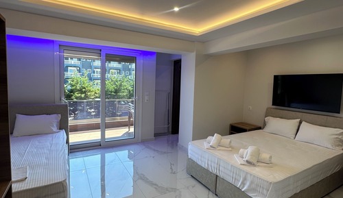 Family Studio, Partial Sea View
