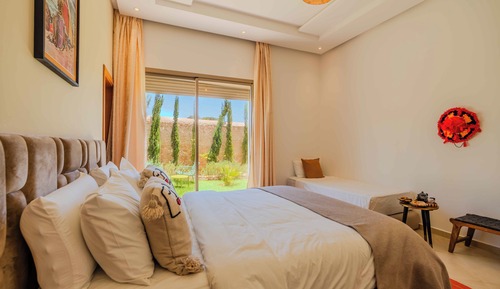 Luxury Suite, Garden View