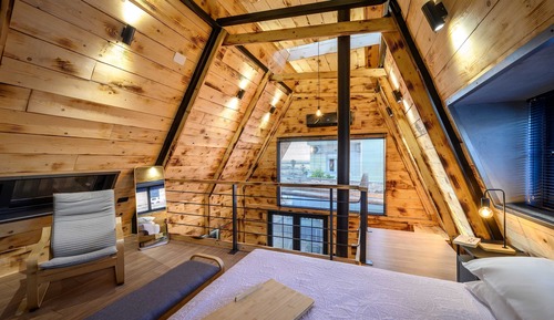 House, Smoking