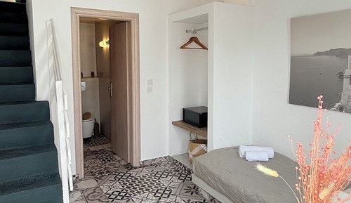 Classic Quadruple Room