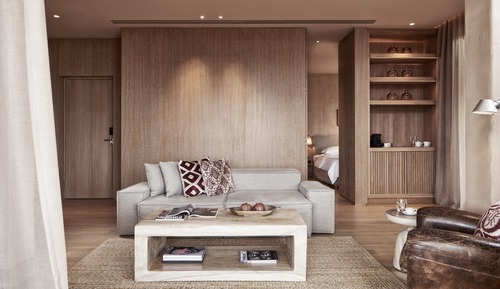 Premium Suite