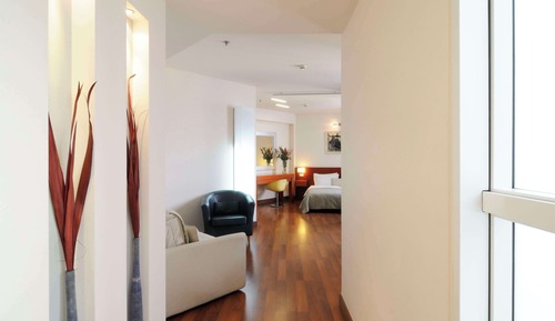 Suite, 1 King Bed, Non Smoking (with Sofabed)