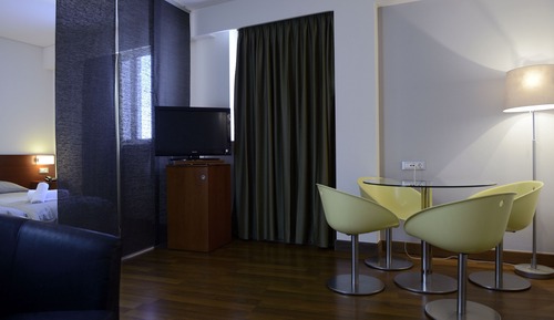 Superior Room, 1 King Bed, Non Smoking