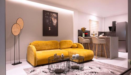 One-Bedroom Apartment with Balcony