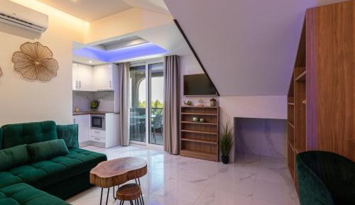 One-Bedroom Apartment with Balcony and Sea View