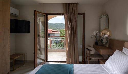Deluxe King Suite