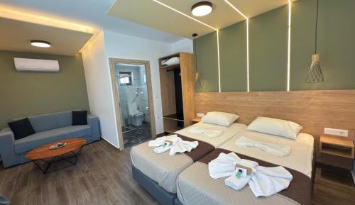 Premium Quadruple Room